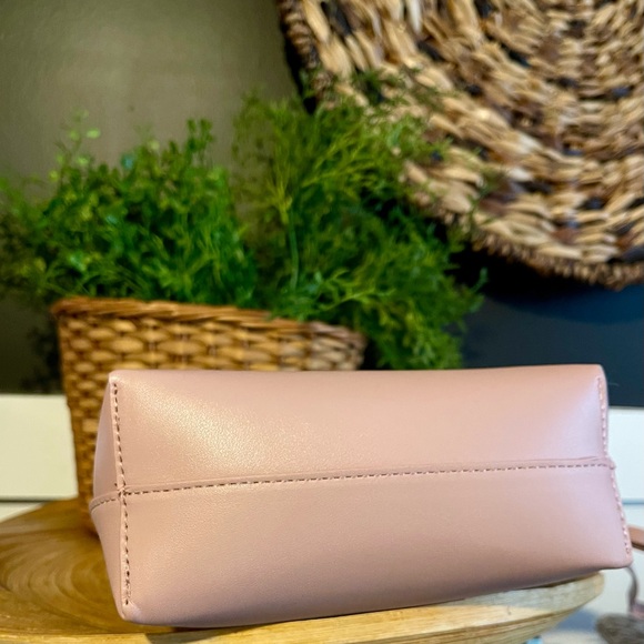 NWOT Samara Medium Shoulder Bag *Vegan Leather* - Picture 2 of 7